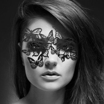 Вінілова маска SYBILLE від Bijoux Indiscrets, чорна B0187 фото